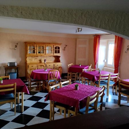 Hotel Les Remparts Nozeroy Eksteriør billede