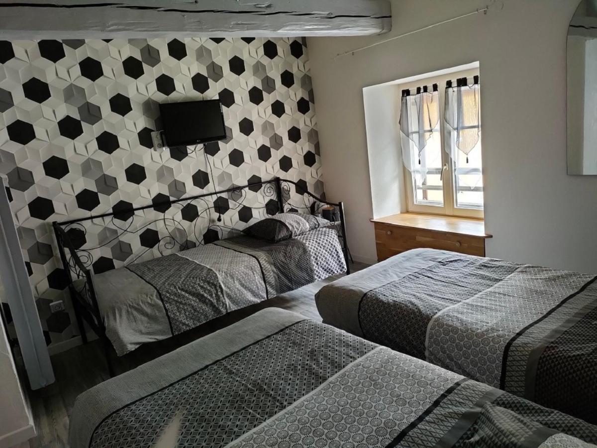 Hotel Les Remparts Nozeroy Eksteriør billede